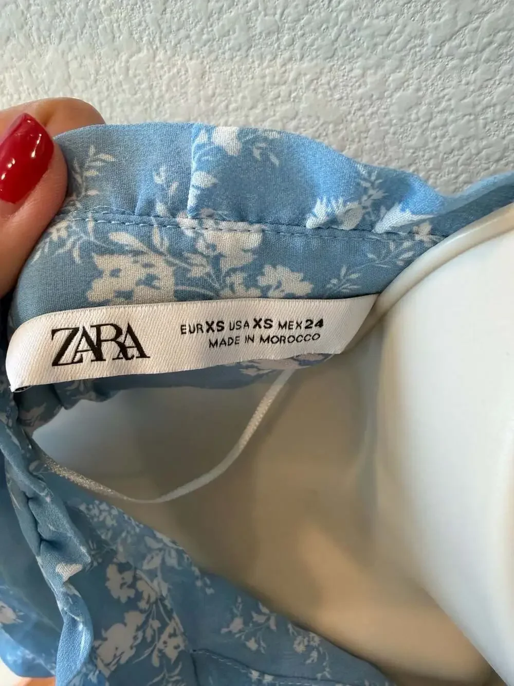 Zara Blue and White Floral Print Ruffle Long Sleeve Blouse